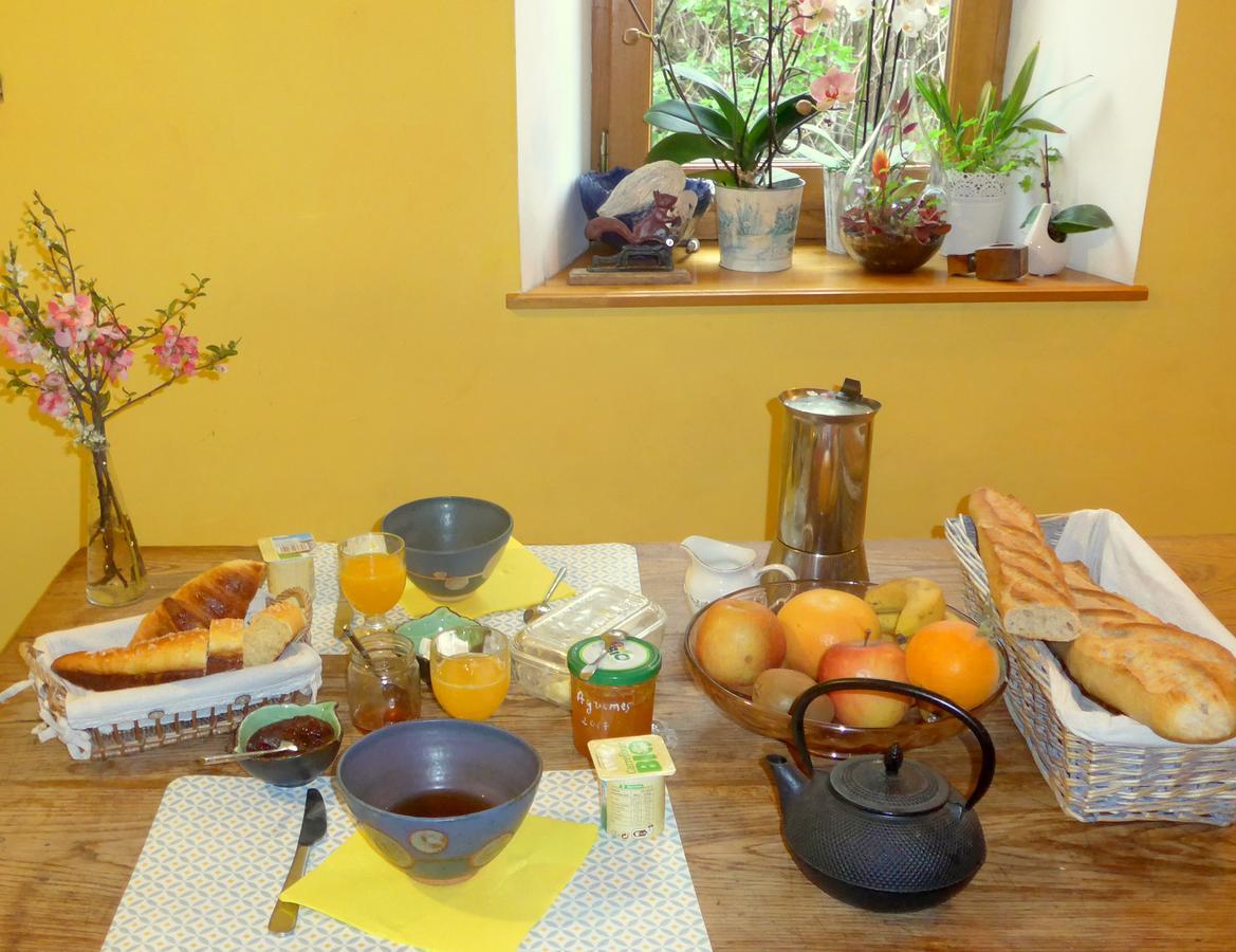 Bed and Breakfast La Colline Bleue Banne Exteriér fotografie