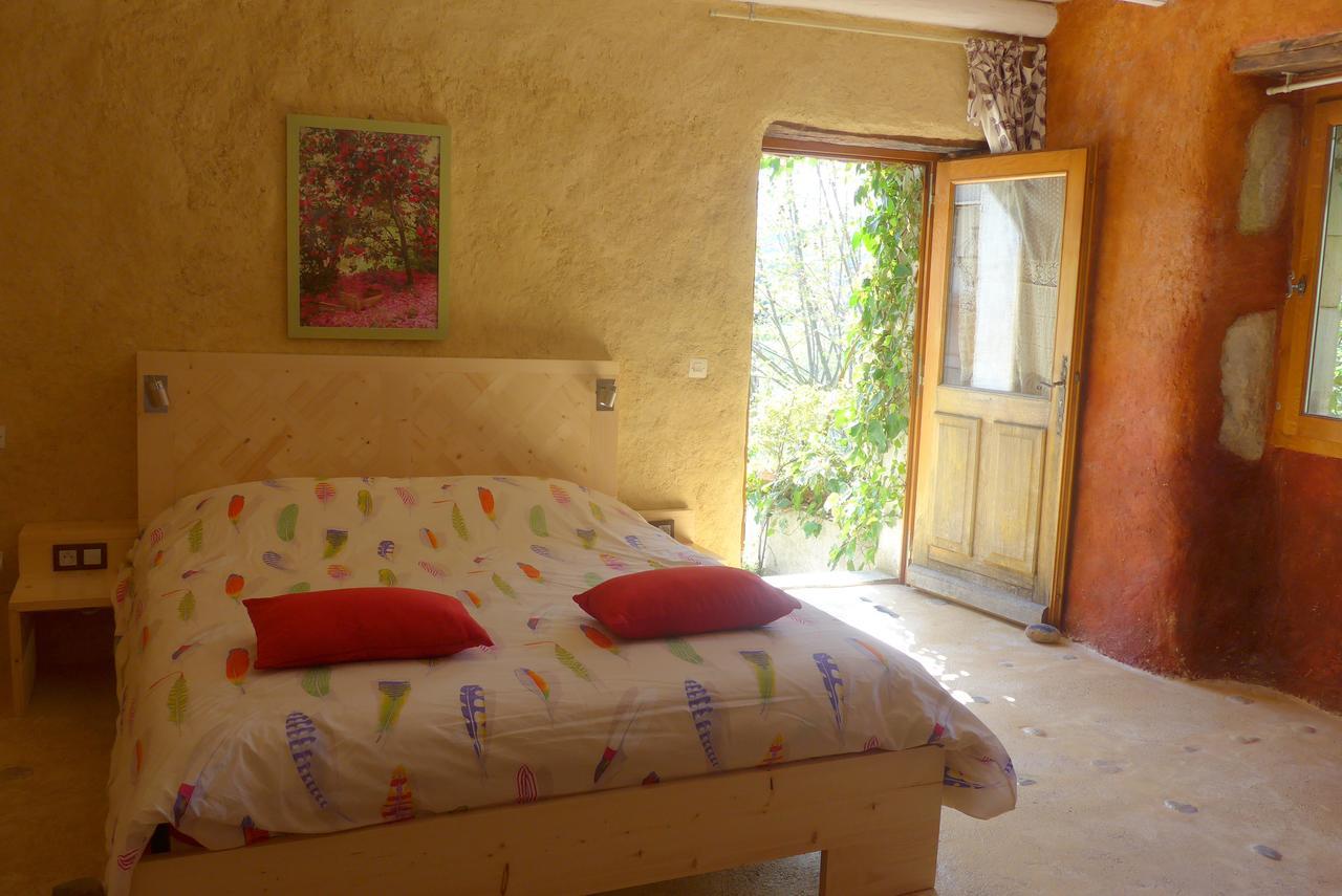 Bed and Breakfast La Colline Bleue Banne Exteriér fotografie